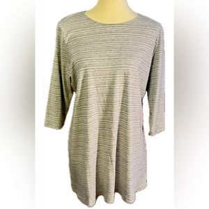 J.Jill 3/4 sleeve capsule wardrobe/travel tunic